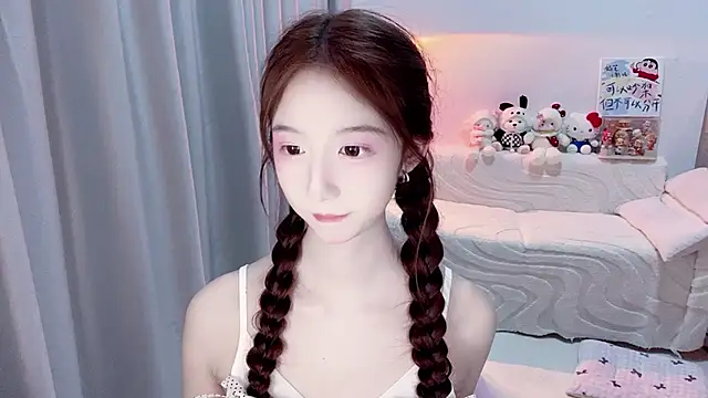 lucky-tt online show from June 24, 2026, 11:42 am