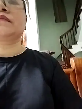 ALonmill online show from April 13, 2026, 12:21 pm