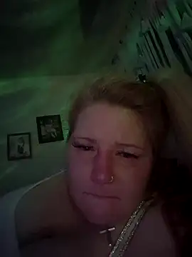 jilljizzle1990 online show from April 14, 2026, 6:41 am