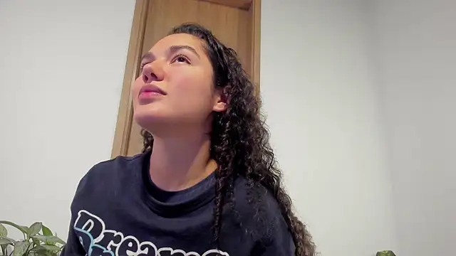 MiaRouseex online show from May 9, 2026, 11:10 pm