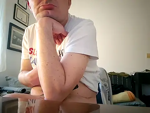 matteopeder online show from April 14, 2026, 4:24 pm