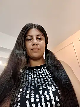 Snapshot of OLIVIA_GARCIA__ chatting on April 16, 2026, 11:11 am OLIVIA GARCIA online show from April 16, 2026, 11:11 am