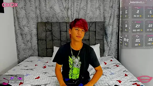 IhanKing online show from July 9, 2026, 7:29 pm