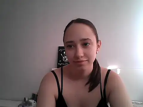 DarkMirel online show from May 25, 2026, 1:17 pm