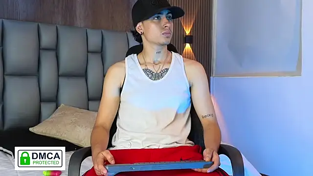 mohamed malik online show from April 23, 2026, 1:02 pm
