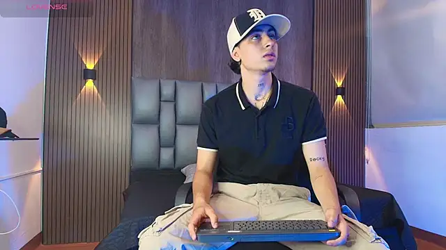 mohamed malik online show from May 7, 2026, 12:32 pm