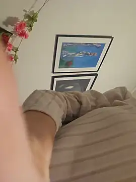 shyhornymommy online show from July 7, 2026, 8:57 pm