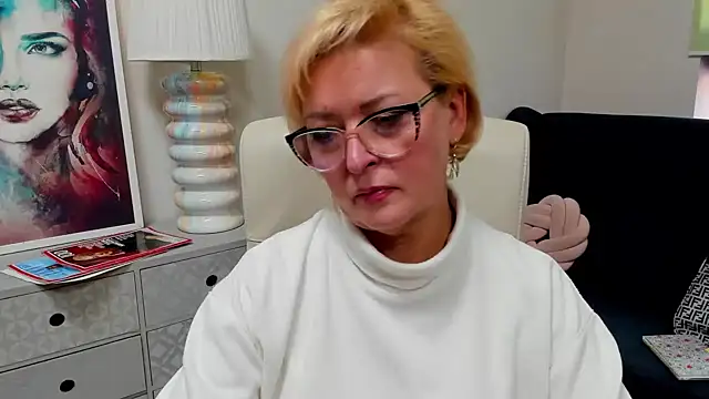 Snapshot of luna_xfantasy chatting on April 28, 2026, 6:29 am luna xfantasy online show from April 28, 2026, 6:29 am