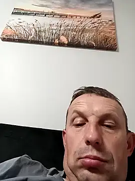 Miro9 online show from June 6, 2026, 8:46 pm
