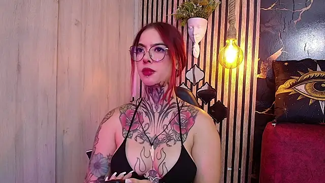 Atenea Red online show from May 26, 2026, 9:55 pm