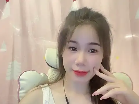 Luna3579 online show from May 22, 2026, 8:36 pm