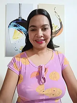 Silvana2927 online show from July 3, 2026, 8:10 am