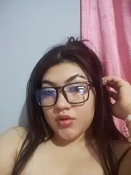 Mia2024 online show from April 14, 2026, 4:07 am