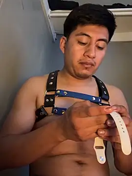 RebornChimney5 online show from June 3, 2026, 11:54 pm
