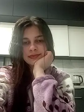 Eveline5038 online show from April 15, 2026, 7:21 pm