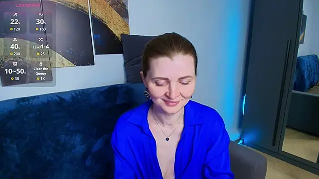 Liza  Evans online show from June 16, 2026, 2:03 am