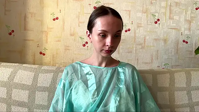 AdriannaBill online show from April 26, 2026, 4:26 pm