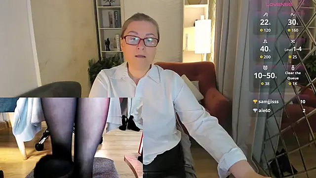 Alexandra Kind online show from June 18, 2026, 8:46 pm