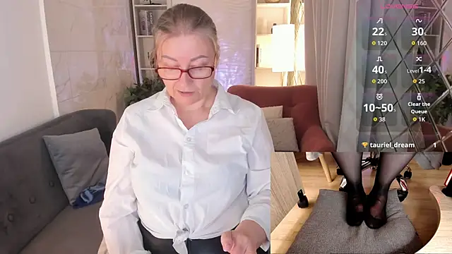 Alexandra Kind online show from July 14, 2026, 8:47 pm
