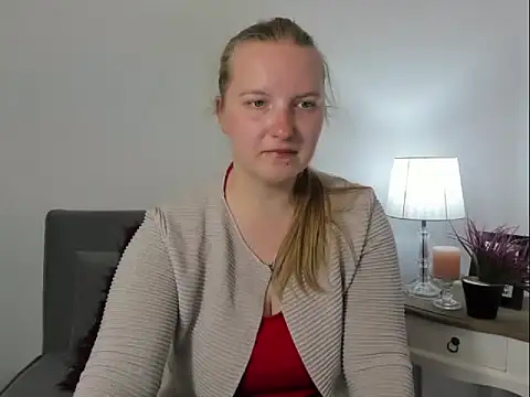 Snapshot of RoseTeacherX chatting on April 20, 2026, 5:05 pm RoseTeacherX online show from April 20, 2026, 5:05 pm