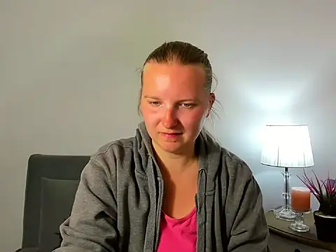 Snapshot of RoseTeacherX chatting on May 14, 2026, 5:20 pm RoseTeacherX online show from May 14, 2026, 5:20 pm