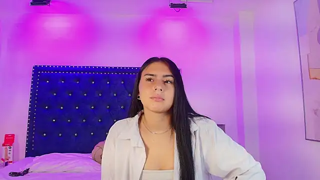 Serena and zoe online show from April 29, 2026, 7:31 pm