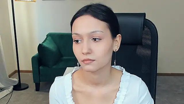 Snapshot of YunEiler chatting on April 15, 2026, 10:33 am YunEiler online show from April 15, 2026, 10:33 am