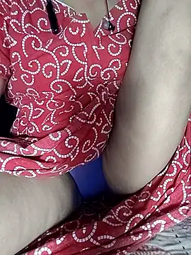 Boudisex69 online show from April 21, 2026, 5:28 pm