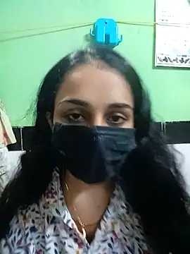 Lusi G online show from April 18, 2026, 9:46 am