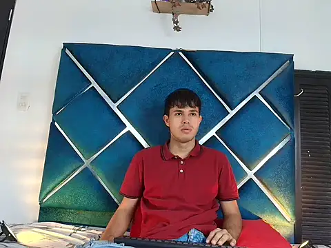 EdwinBoys online show from April 20, 2026, 12:52 pm