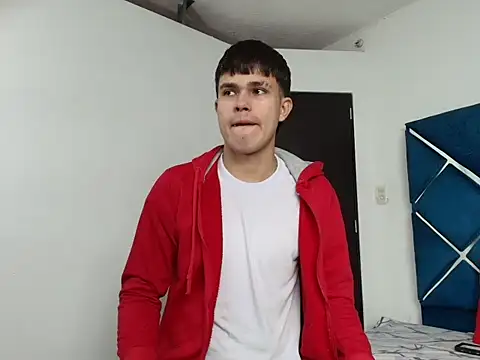 EdwinBoys online show from May 8, 2026, 1:49 pm