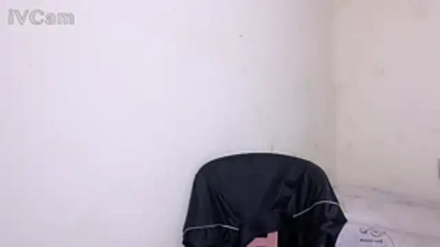 EdwinBoys online show from July 19, 2026, 2:48 am