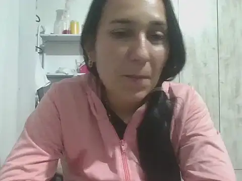 Dramaqueenlive online show from April 15, 2026, 11:38 pm