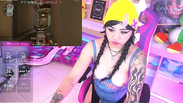MakiGG  online show from April 21, 2026, 1:42 am
