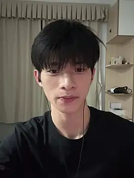 ruo-bai online show from April 17, 2026, 2:09 pm