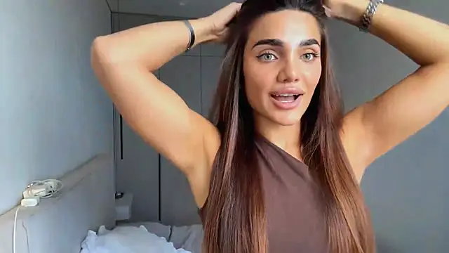 MelindaReny online show from April 30, 2026, 9:04 am