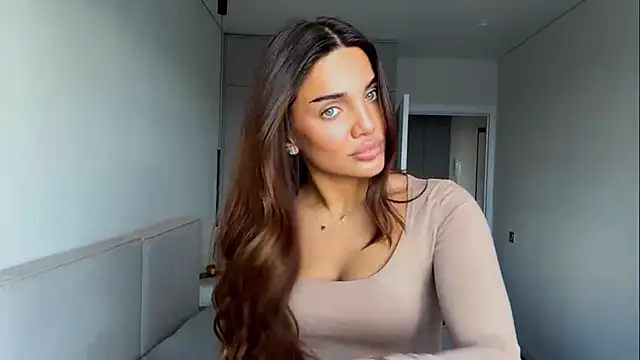 MelindaReny online show from May 30, 2026, 9:06 am