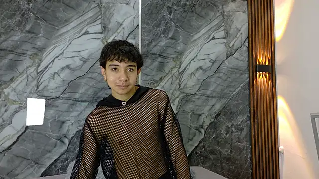 NoahWalker   online show from April 27, 2026, 11:08 am