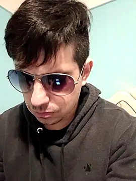 Robbie 1987 online show from April 28, 2026, 8:14 pm