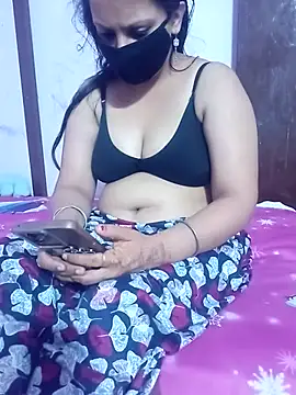 binnik216 online show from April 30, 2026, 6:58 pm