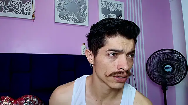 Snapshot of taylor_Stele chatting on July 11, 2026, 9:05 pm taylor Stele online show from July 11, 2026, 9:05 pm