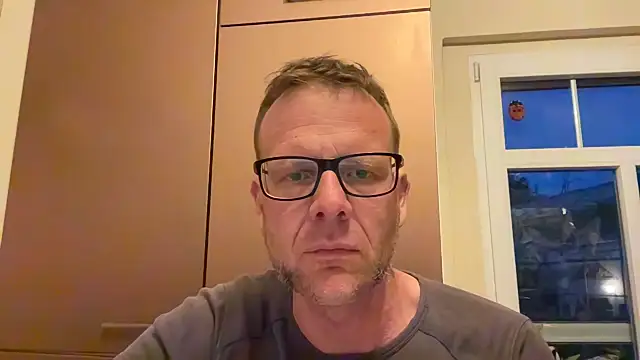 Snapshot of o_florian_o1 chatting on May 11, 2026, 7:00 pm o florian o1 online show from May 11, 2026, 7:00 pm