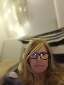 Marianne10 online show from June 14, 2026, 2:46 am