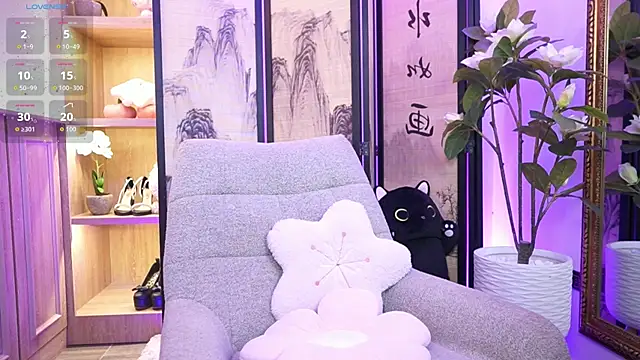 AlinaBennet  online show from July 11, 2026, 11:35 am