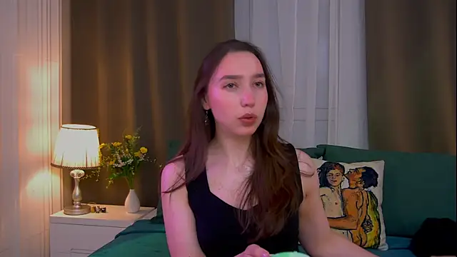 Suzaneey online show from July 19, 2026, 7:17 pm