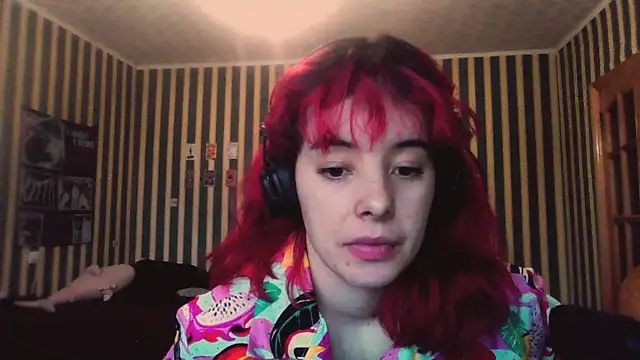 amberrrdolll  online show from May 9, 2026, 3:06 pm
