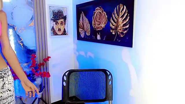 gaby dream  online show from July 1, 2026, 3:52 am