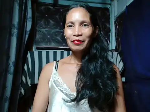 Honeychel online show from May 14, 2026, 10:44 am
