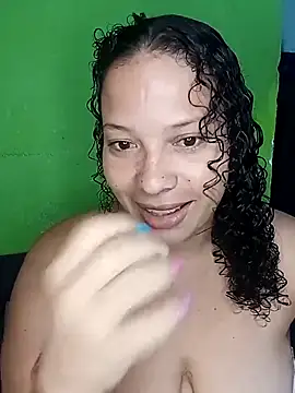 DivaCaliente1 online show from May 9, 2026, 4:39 am