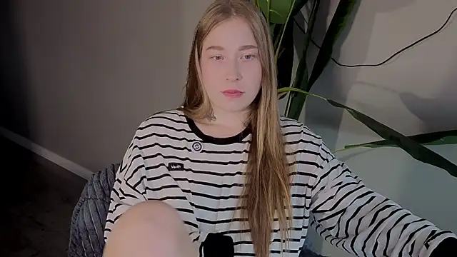 ShowmeYourfetish online show from June 28, 2026, 4:51 am
